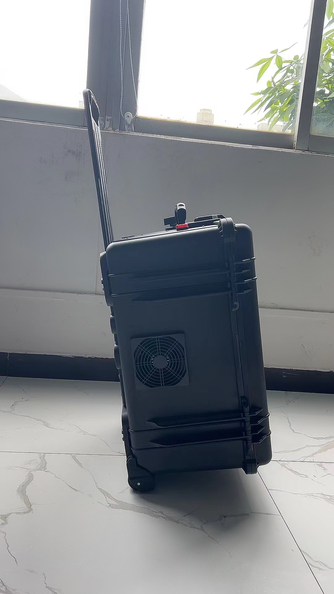 黔南手拉箱型移动通信干扰器